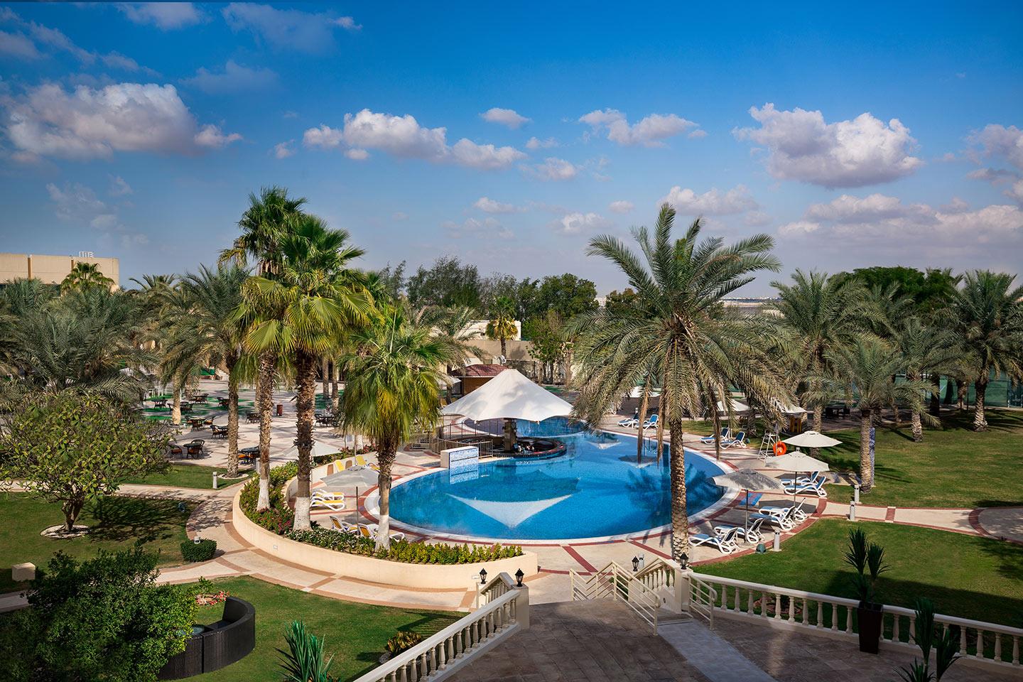 Metropolitan Al Mafraq Hotel Abú Dhabí Exteriér fotografie
