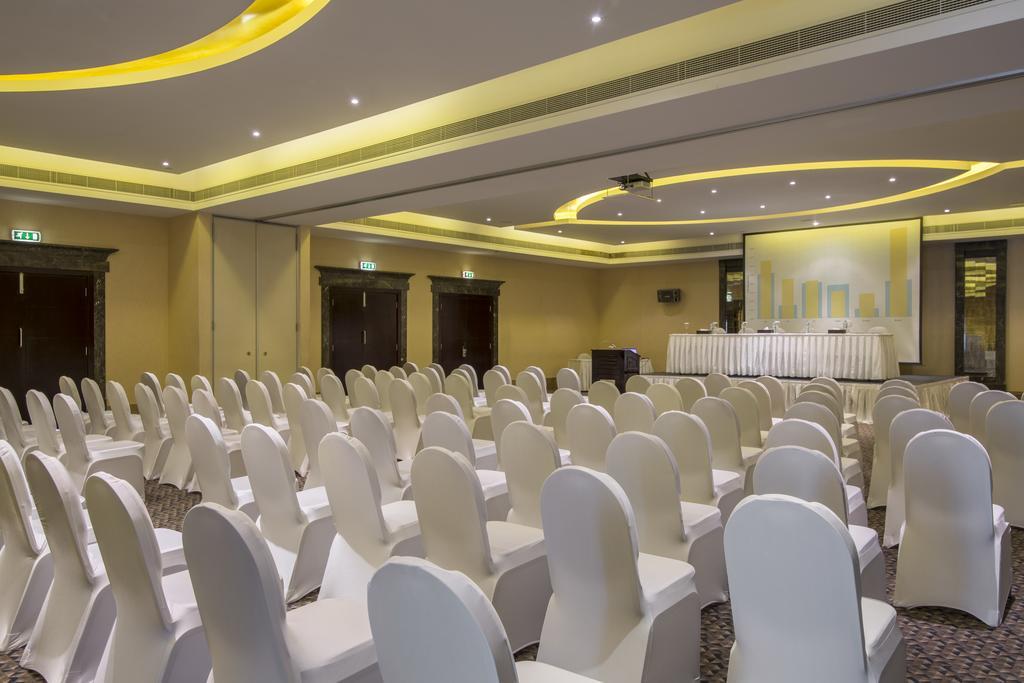 Metropolitan Al Mafraq Hotel Abú Dhabí Exteriér fotografie